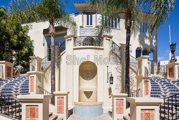 La Granada Drive, Los Angeles, CA